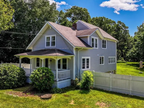 449 Old Westport Rd, Dartmouth, MA 02747