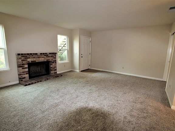 3rd image of 9101 Newhall Dr APT 7