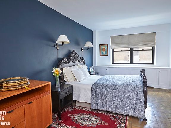 5th image of 176 E 77th St