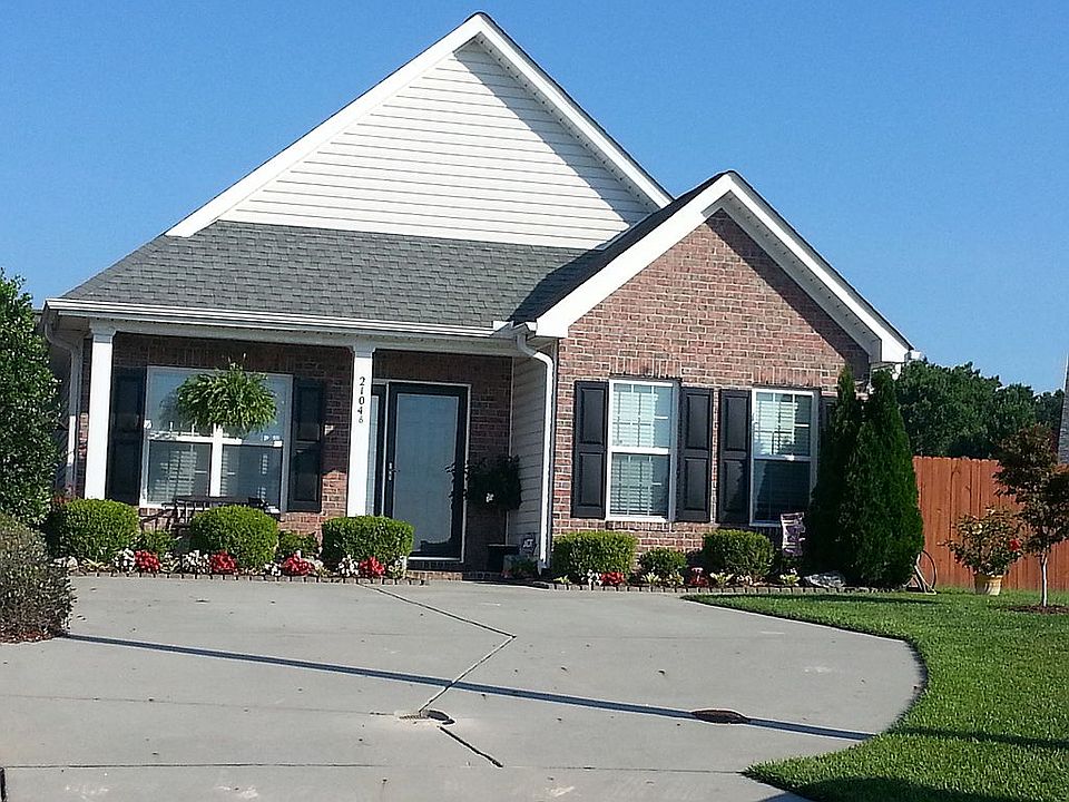 1st image of 2104 Remington Ct #B