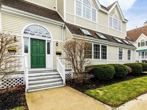 11 Munroe St, Newburyport, MA 01950