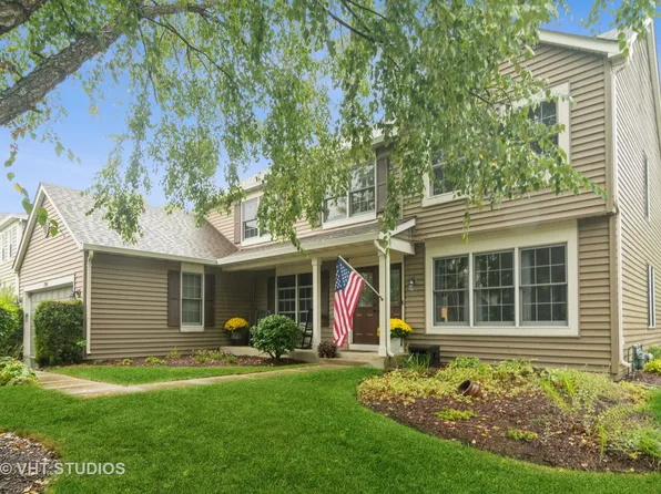 1240 Saddle Ridge Trl, Cary, IL 60013