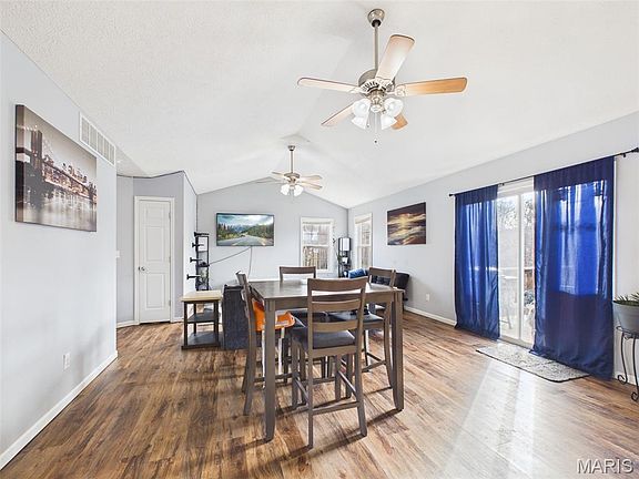 2nd image of 15781 Terris Ln