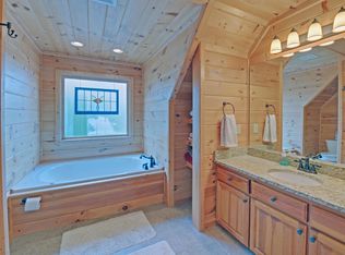136 Mahoosec Trl, Mineral Bluff, GA 30559
