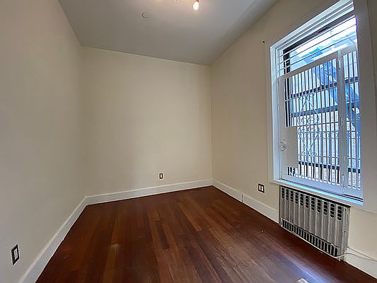 3rd image of 171 Rogers Ave #3R