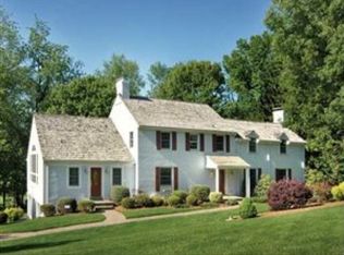 126 Woodcock Dr, Sewickley, PA 15143