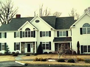 239 Jessica Ln, Fairfield, CT 04937