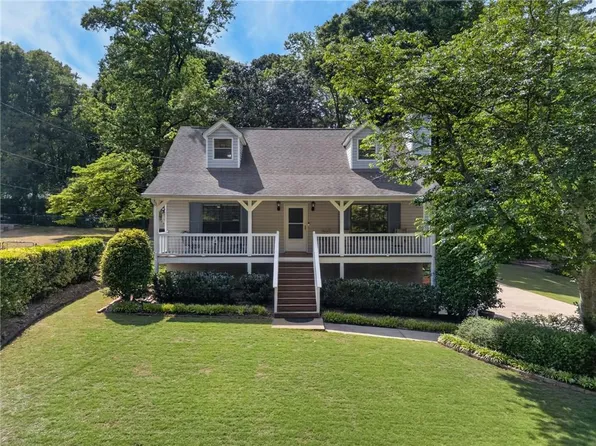 4301 Cades Cove Dr, Austell, GA 30106