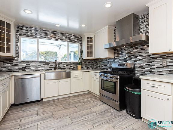 3rd image of 1410 Sloat Blvd