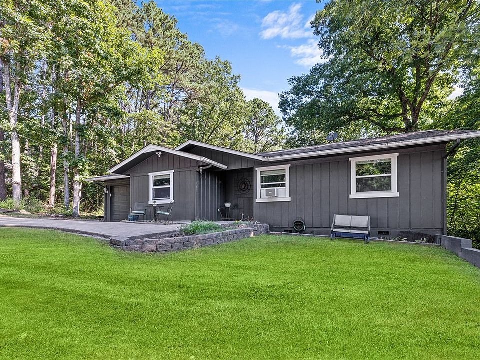 1st image of 5 Dodman Ln