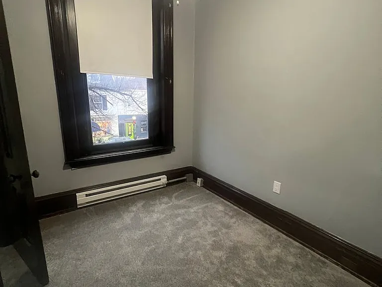 133 W High St — Photo 25