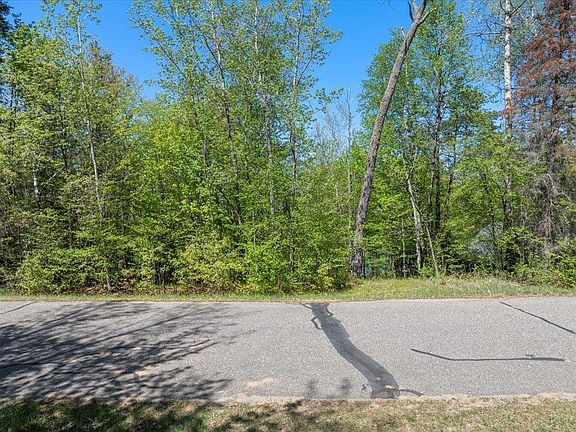 3rd image of L6b1 Wallins South Shore Dr