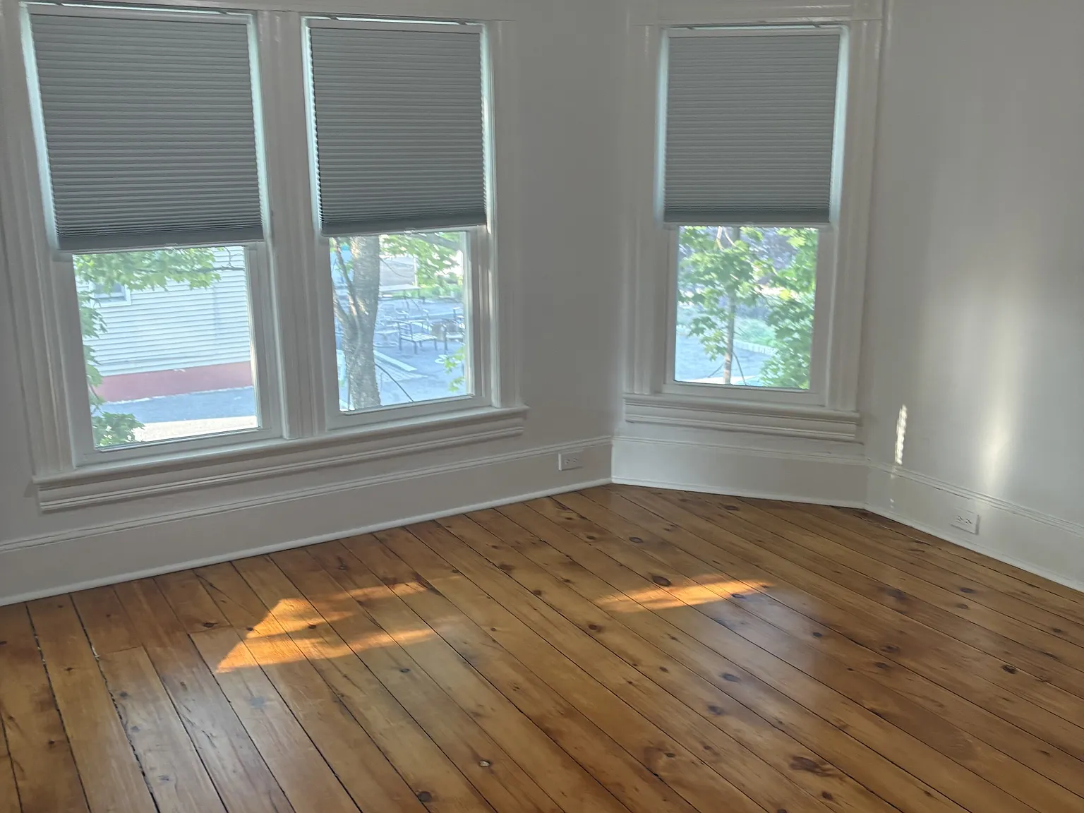 2 bed, $3,400 — Photo 2