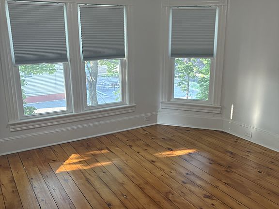 2nd image of 20 Maple St