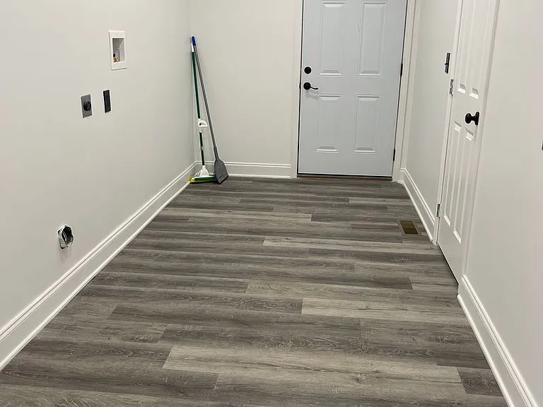 1395 Willow Creek Ln — Photo 11