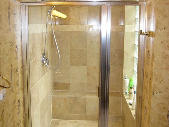 4th image of 937 W Sunnyside Ave APT 3