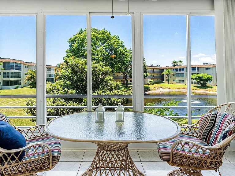 721 Lori Dr #208 — Photo 3