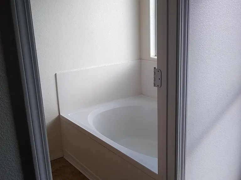 10008 Cartagena Ave SW — Photo 5