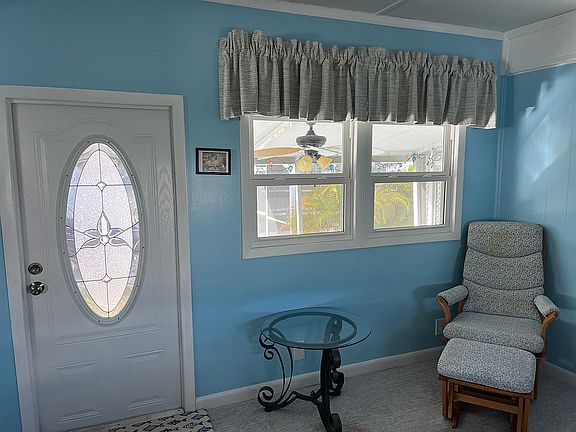 5th image of 5885 Palm Beach Blvd #54