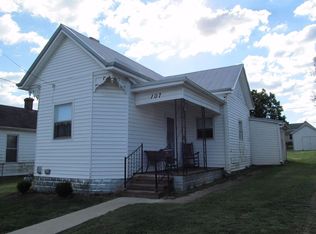 107 4th St, Cynthiana, KY 41031