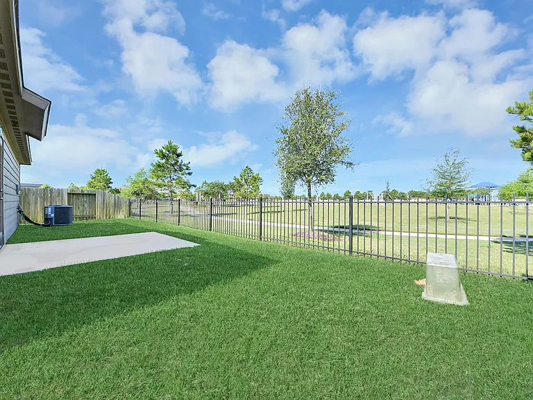 1062 Mule Ridge Dr — Photo 13