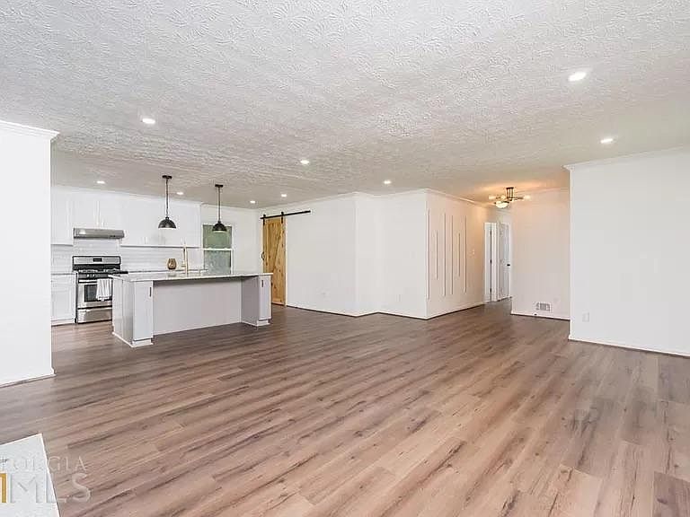 1st image of 2913 Williams Pl