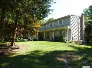 22 Kastal Ct, Ridge, NY 11961