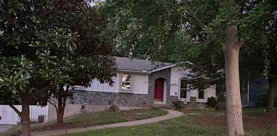1st image of 5925 Haskins St