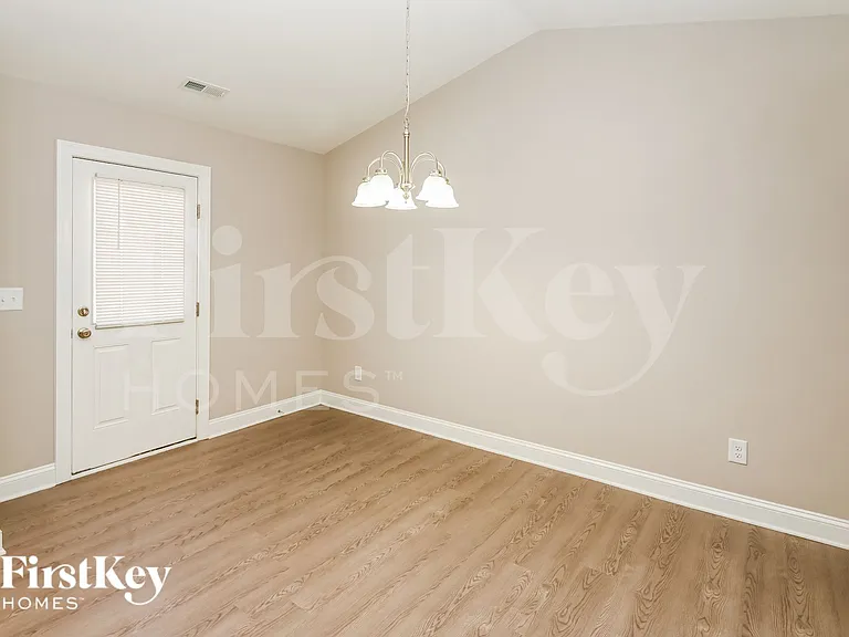 614 Forest Ridge Rd — Photo 7