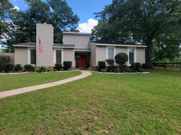 105 Stargell Pl, Dothan, AL 36303