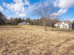 80 Holcomb St, East Granby, CT 06026