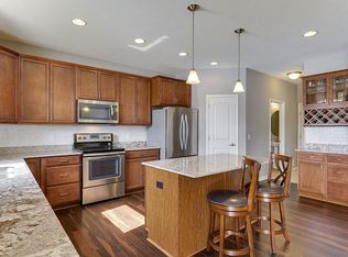 11091 4th St N, Lake Elmo, MN 55042