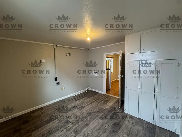2116 York Ave — Photo 4