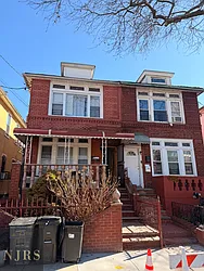 203 East 39th Street, #1