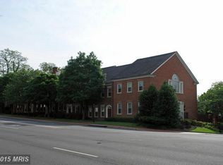 4157 Chain Bridge Rd, Fairfax, VA 22030