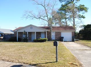 1200 King Henry Dr, Ocean Springs, MS 39564