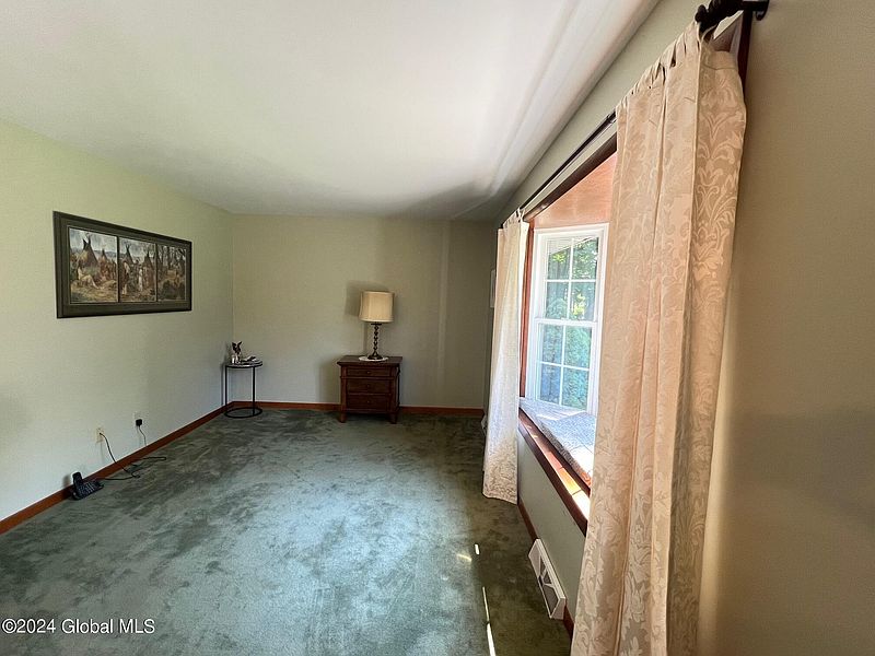 3rd image of 496 Elm Avenue
