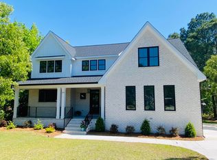 202 Hatteras Ct, Hampstead, NC 28443
