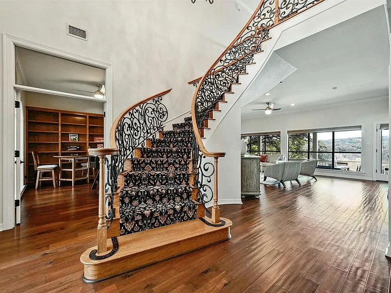 5606 Craggy Point — Photo 14