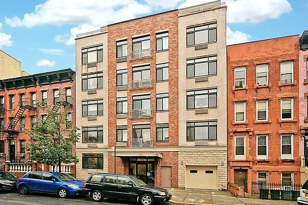 Rented by Azulay Group | media 31