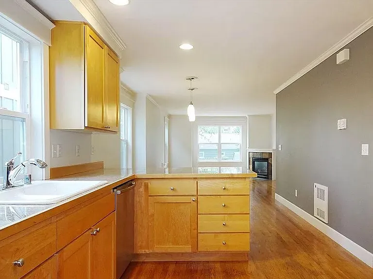 7529A 24th Ave NW #A — Photo 3