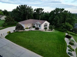 2391 Shagbark Lane Rd, Decorah, IA 52101