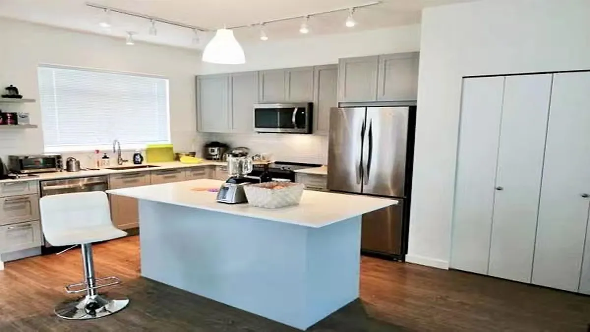 Building Photo - 16525 Watson Dr #7XX