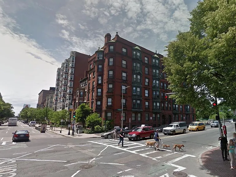 504 Beacon St #15 — Photo 3