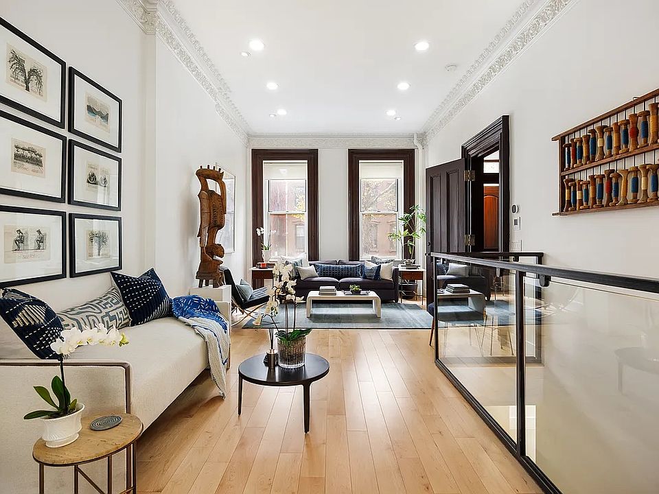 1st image of 158 President St APT 1