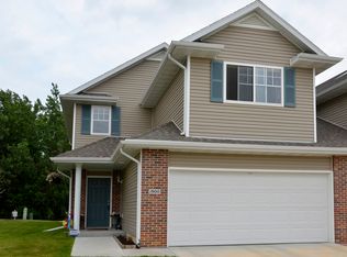 1900 N Gate Rd, Lincoln, NE 68521