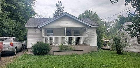 1st image of 1807 Young Ave