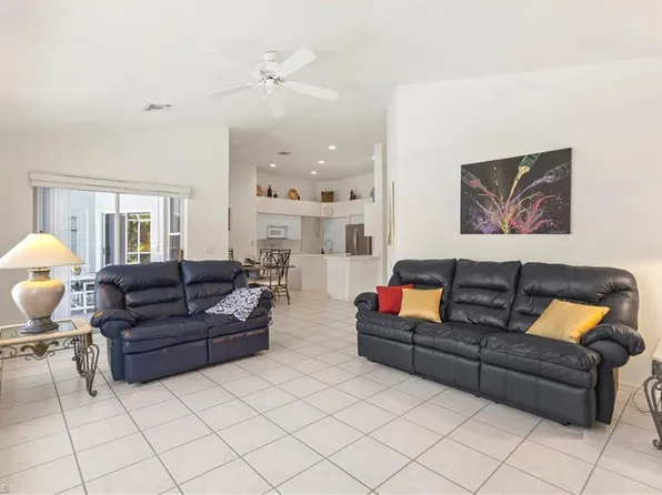 3650 Sunland LN, ESTERO, FL 33928