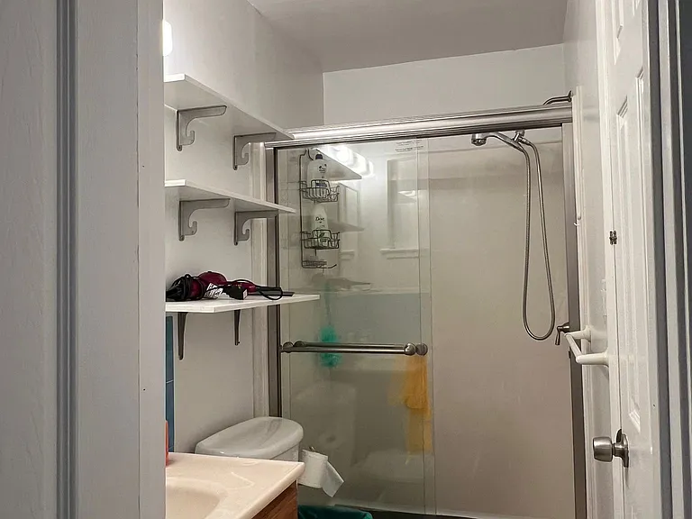 1554 Ellis Ave #C — Photo 4