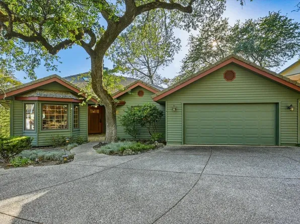 13868 Hemlock Dr, Penn Valley, CA 95946